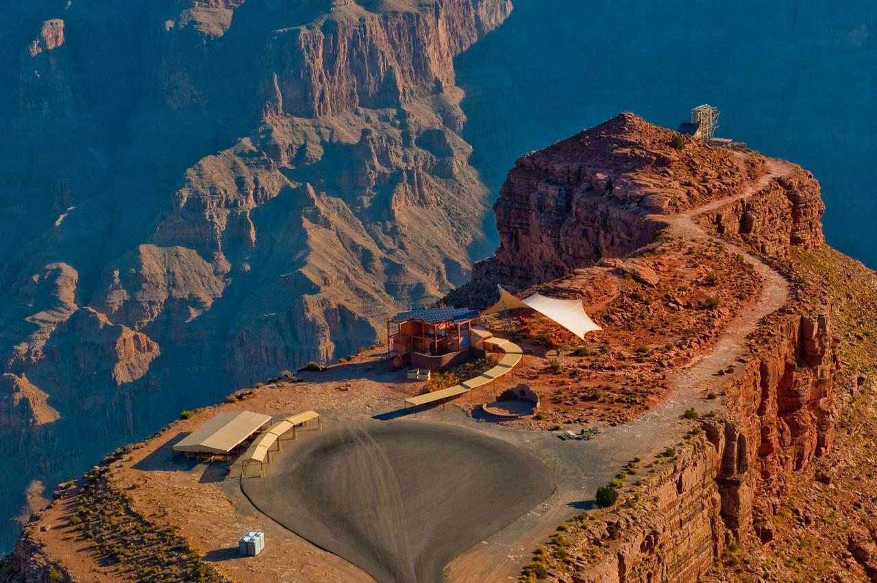 GC - Grand Canyon West Rim Luxury Bus Tour + Helicopter Only + Skywalk (DNU)